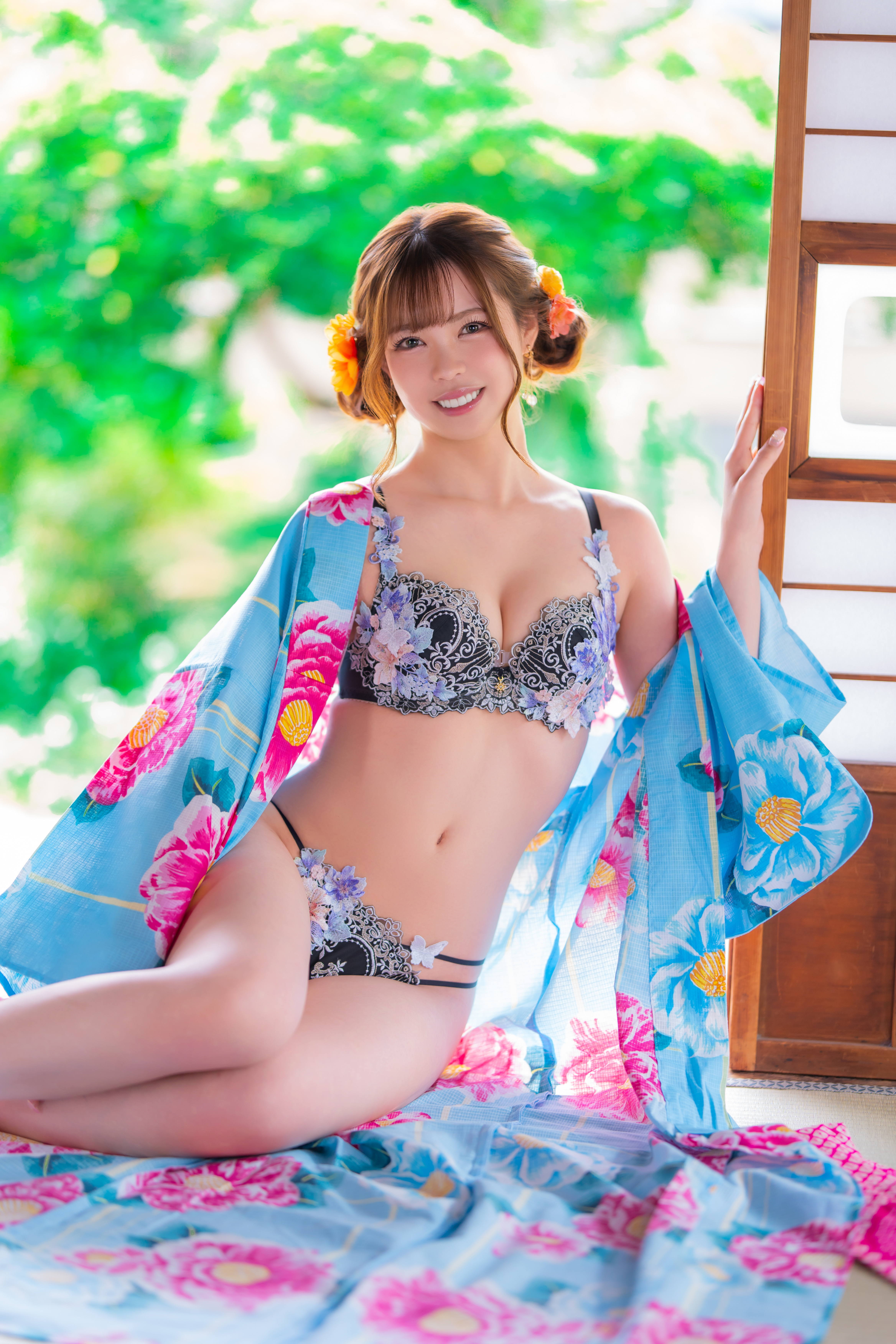 愛沢せれな